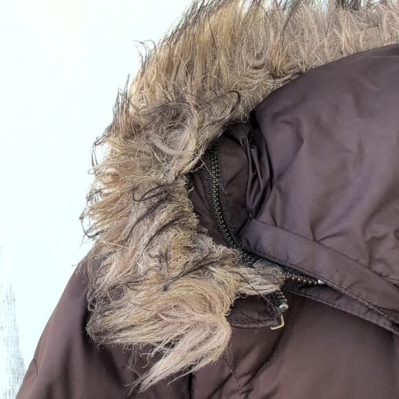 - SOLD- Eddie Bauer GooseDown Parka Faux FurLined Detachable Hood Women's Medium - Picture 4 of 11
